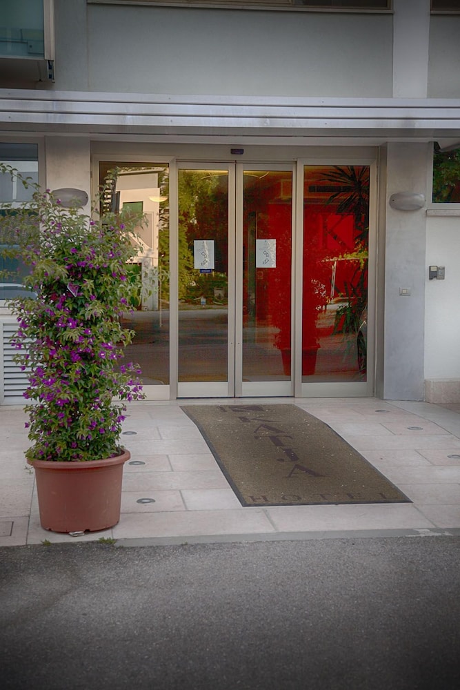 Katja Hotel
