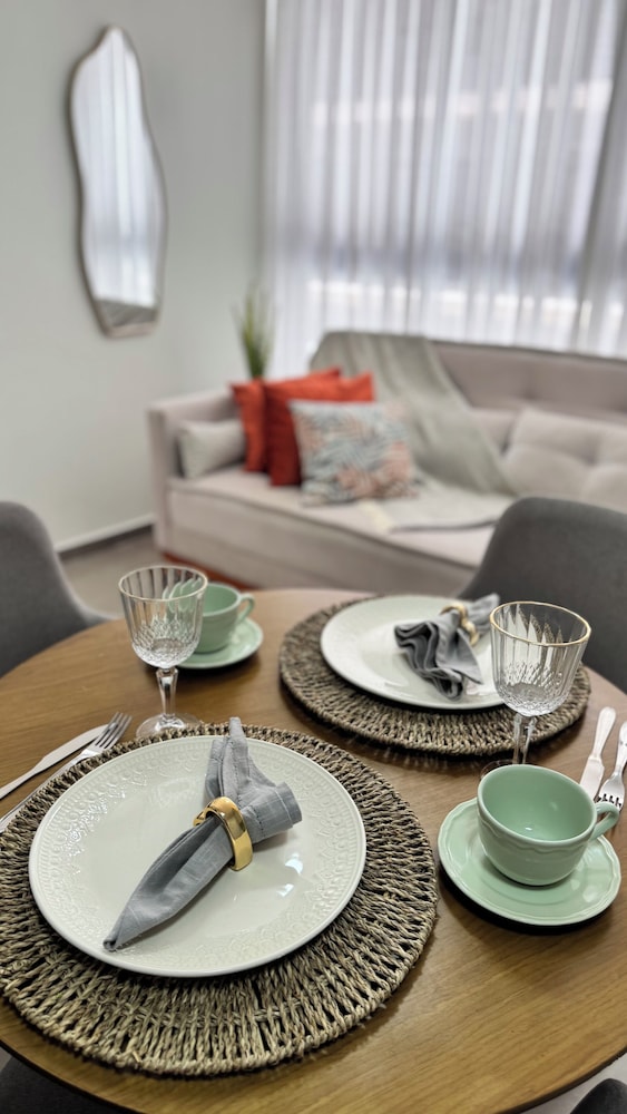 FLAT VIP SOLON MANAIRA