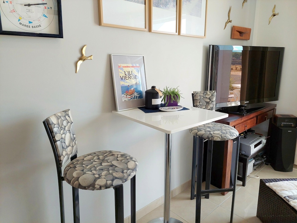 Apartment in Plouguerneau by Sandy Beach