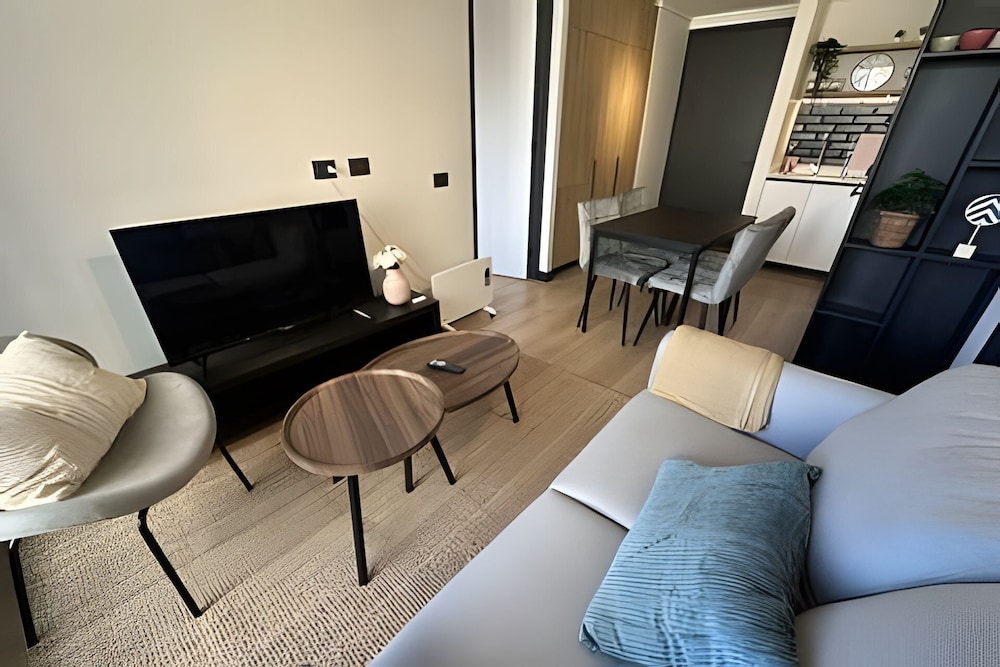 Oceana Suites San Eugenio