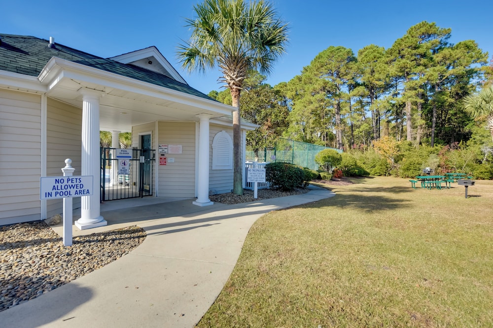 Golf, Swim & Explore: Sunset Beach Family Condo!