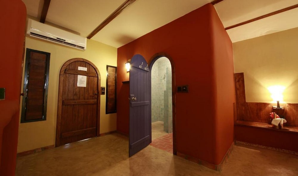 Photo 6