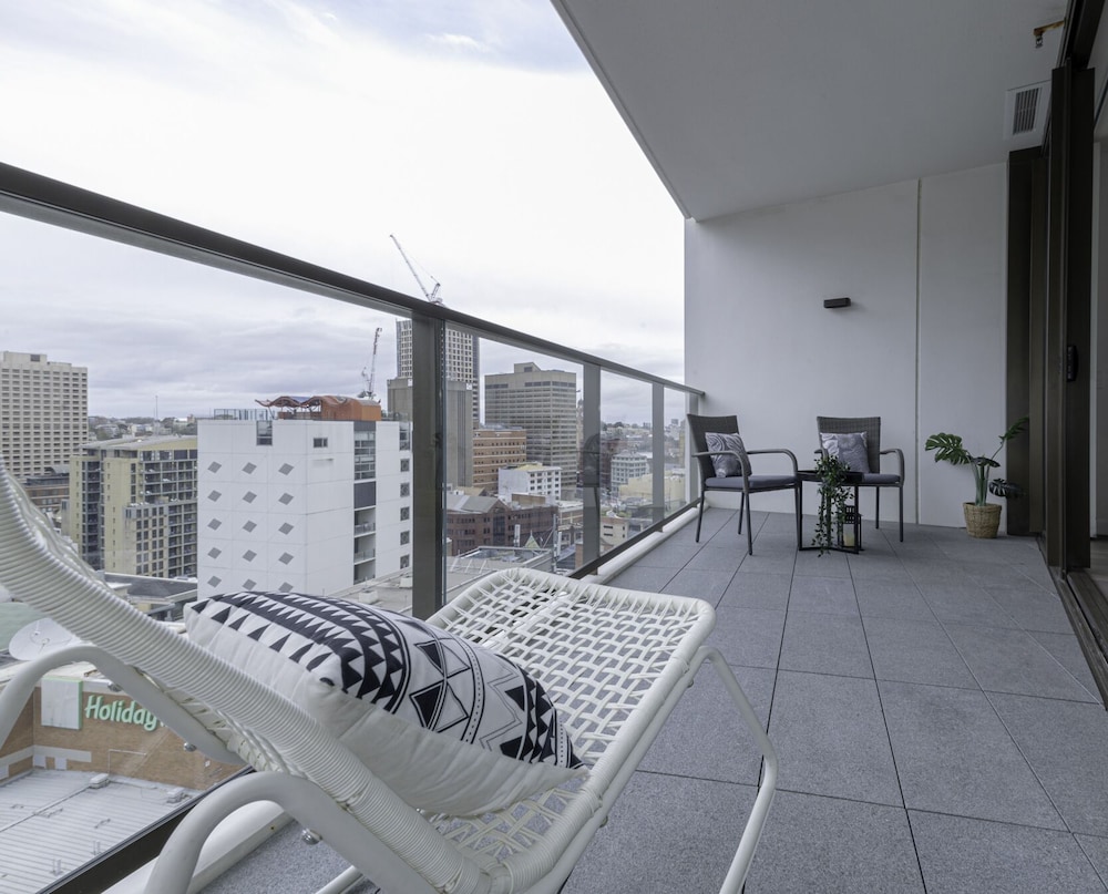 Kozyguru | Haymarket Prime Location Charming 2 Bed