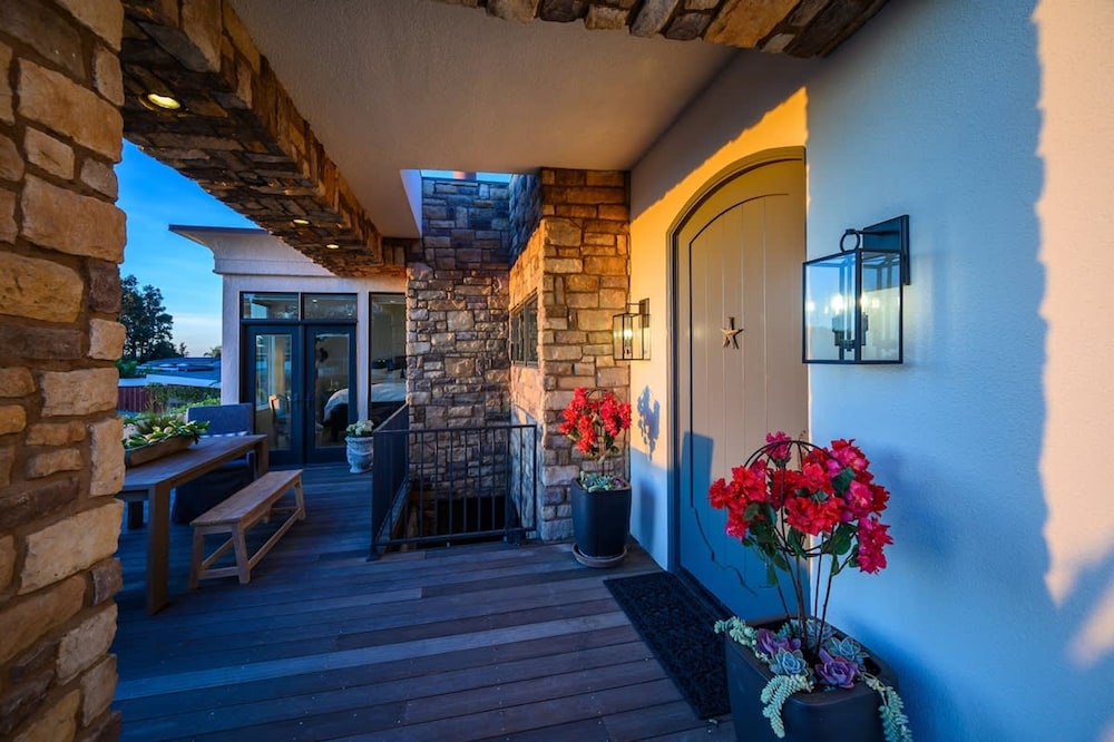 Luxury Ocean View Escape Elegant 4BR Del Mar Home