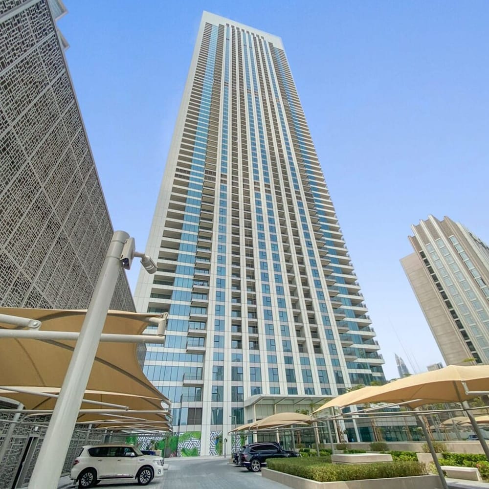 Silkhaus Lavish 1bdr in New Tower Pool Gym