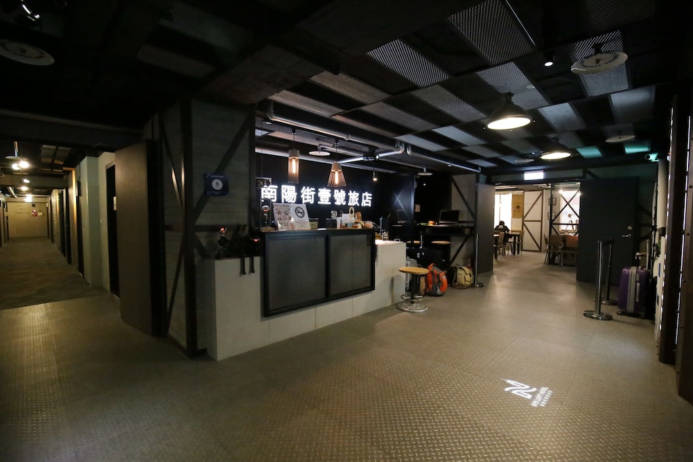 Nys Loft Hotel - Hostel