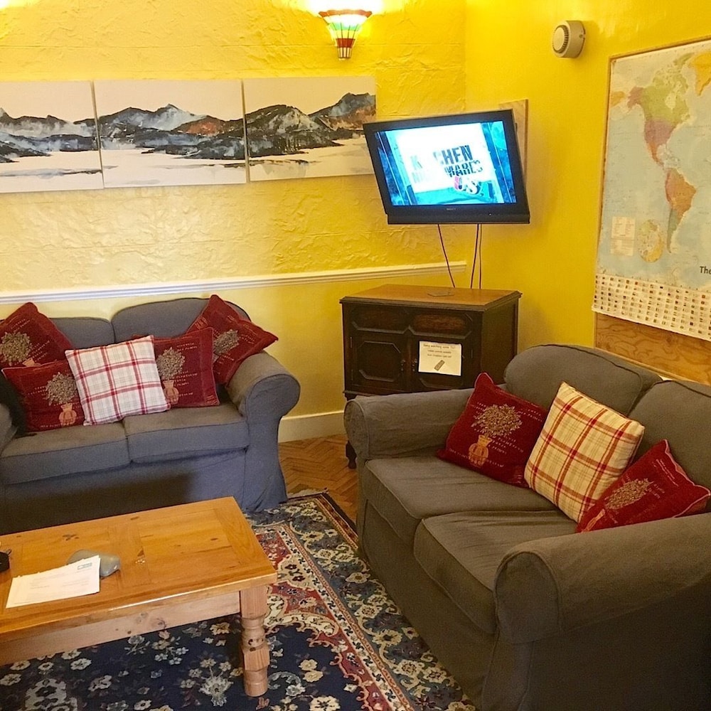 Chase The Wild Goose Hostel