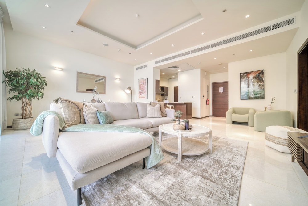 Tiara Residences - Mint Stay
