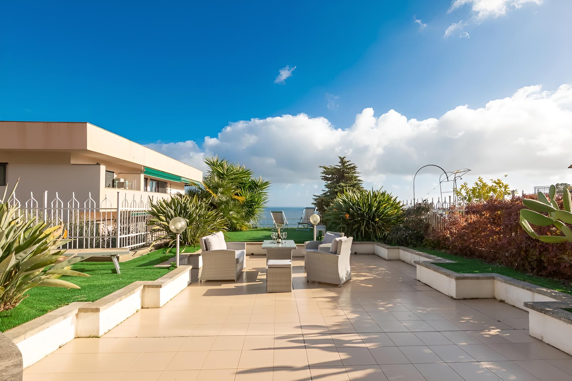 I Giardini del Sole con Piscina by Wonderful Italy view 2
