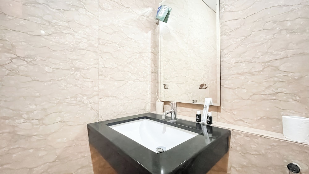 Well Designed 1BR Apartment L'Avenue Pancoran