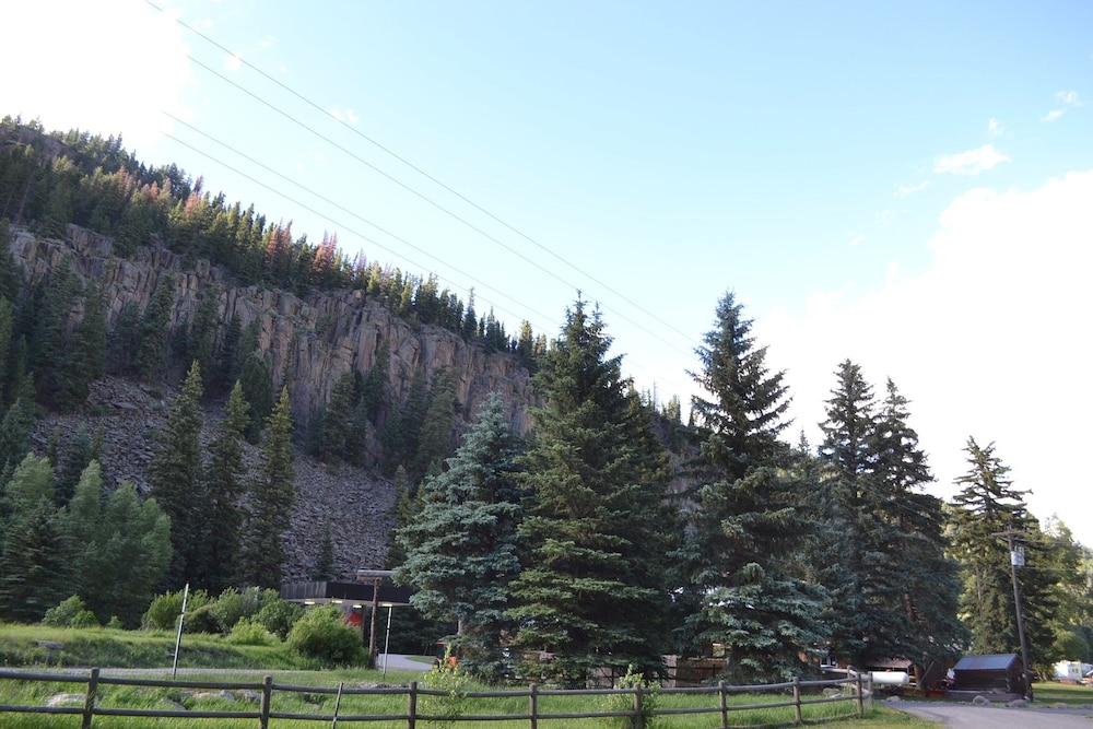 Wolf Creek Ranch Ski Lodge