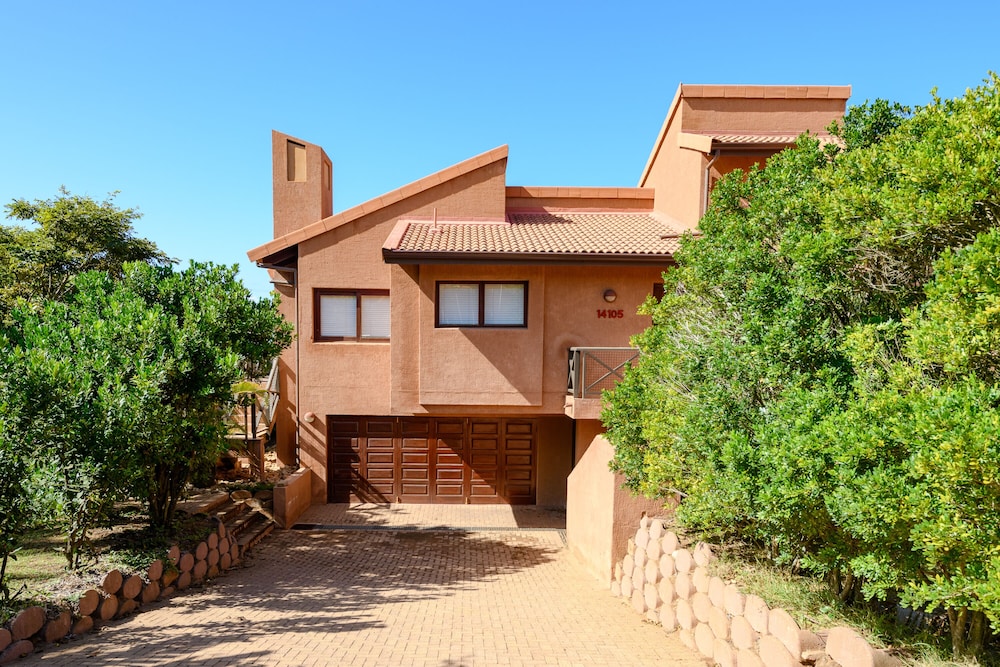 San Lameer Villa Rentals 14105
