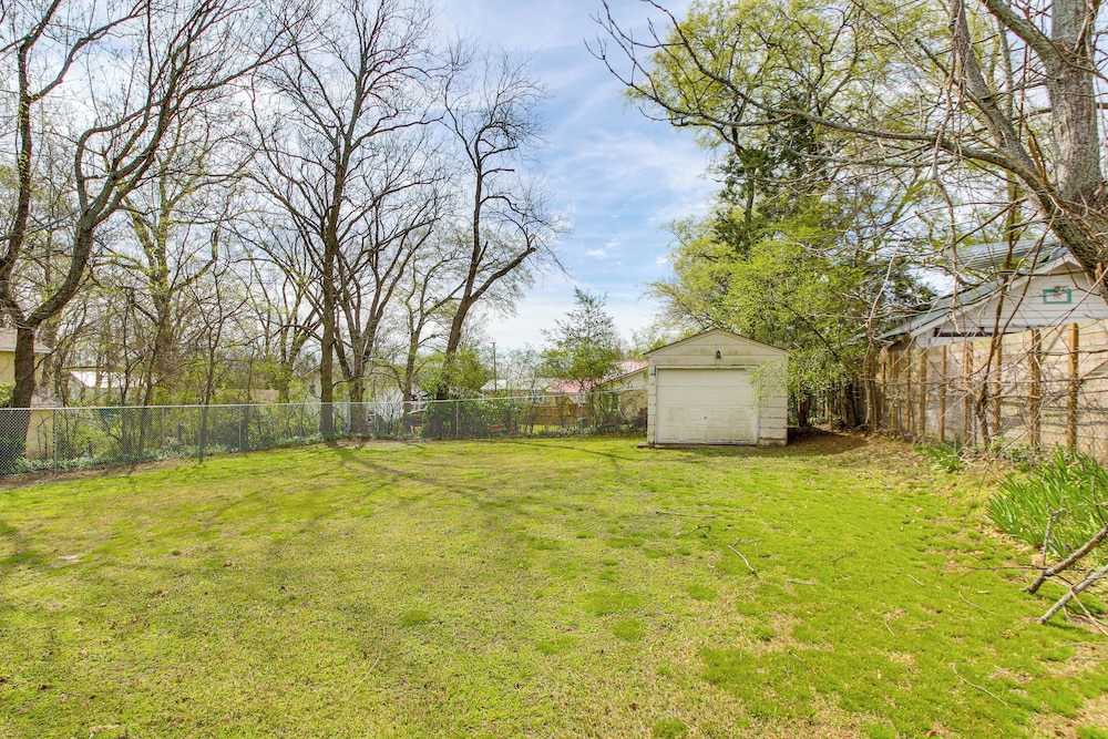 Walk to Casino: Home w/ Deck in Hot Springs!