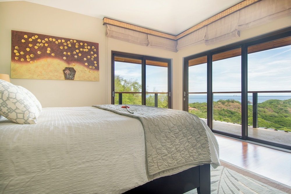 Luxury Home w/ Views & Infinity Pool: Near Beach!