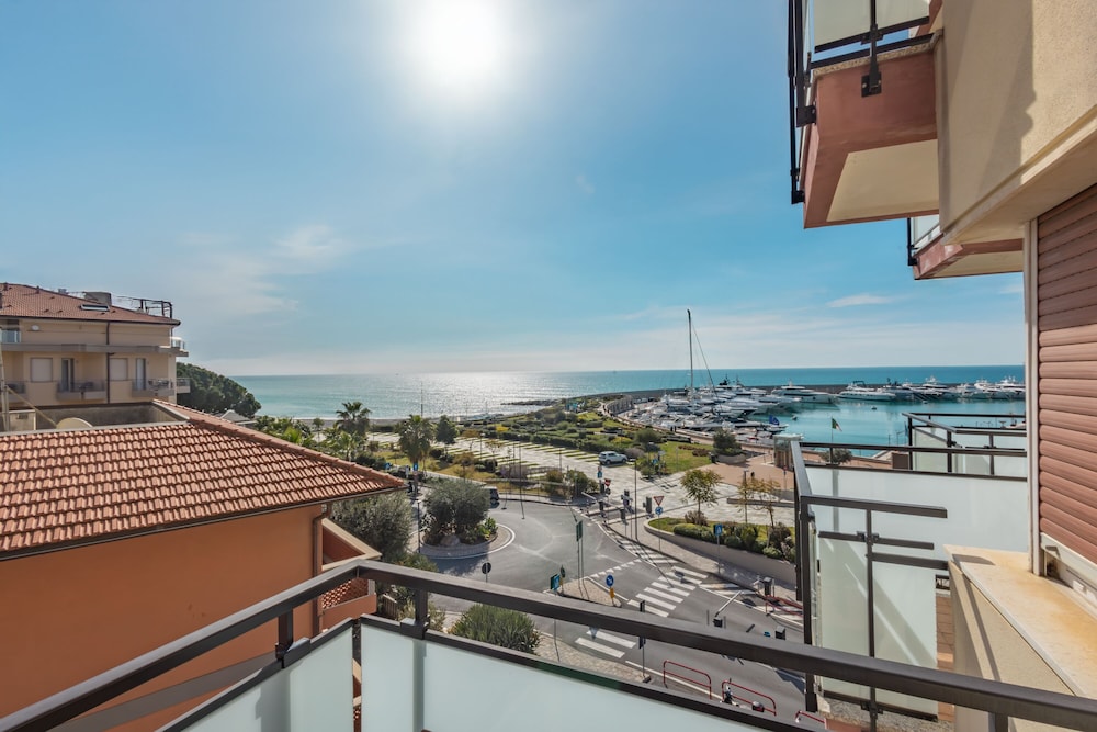 La Côte d'Azur by Wonderful Italy