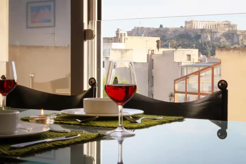 Praxitelous 37 in Athens