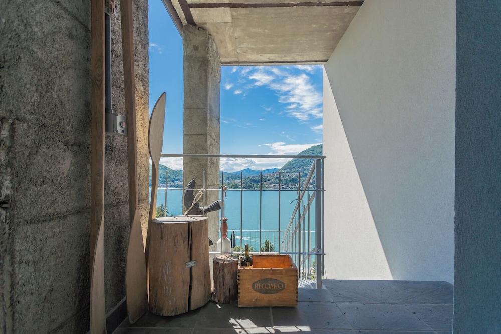 Casa Corbu by Rent all Como
