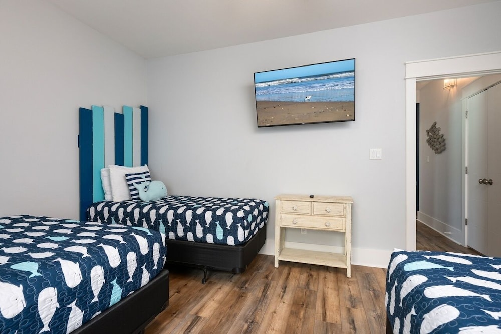 Deja Blue 2 3 Bedroom Home