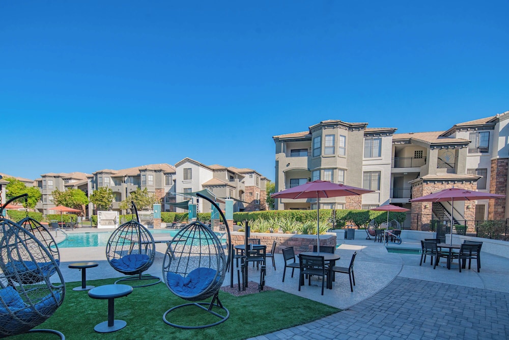 ROVE LIVING/KB - Zone