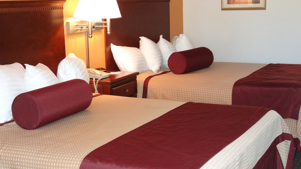 Cloverdale Wine Country Inn  Suites - Property Image 32