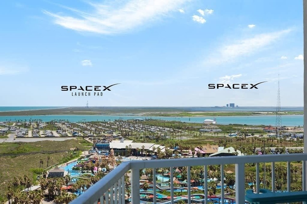 Stunning 17th Floor Spacex Direct Views Luxe 3 Bedroom Apts