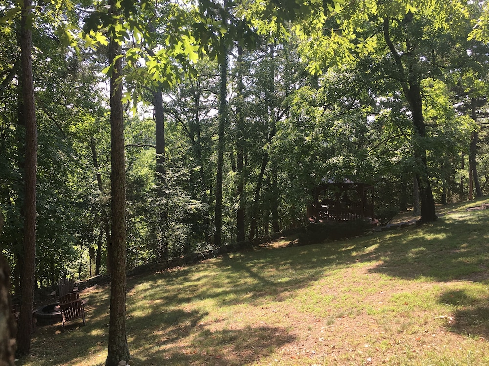 Lookout Cottages