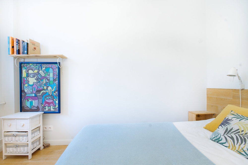 Warsaw Concierge Travellers Nest Wspolna view 3