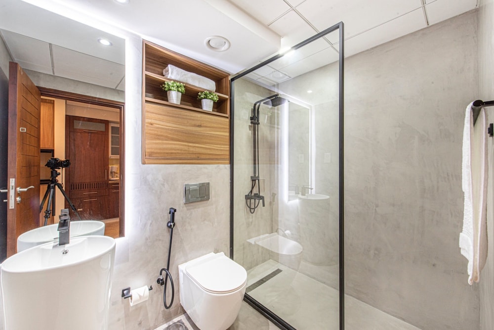 Nasma Luxury Stays- BLVD Central Podium