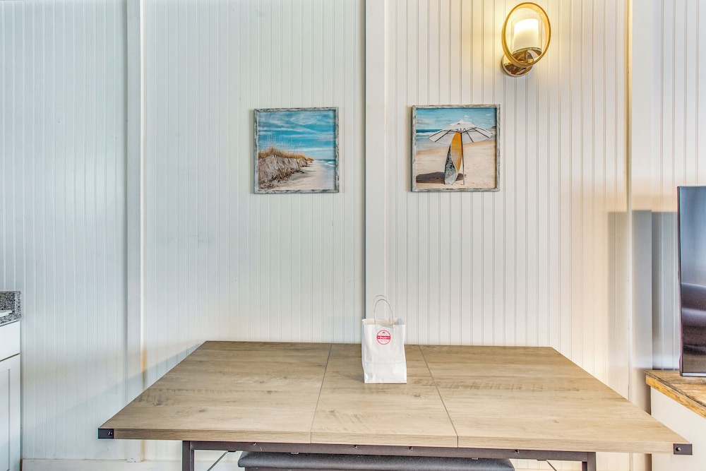 Steps to Sand: Remodeled North Myrtle Beach Condo!