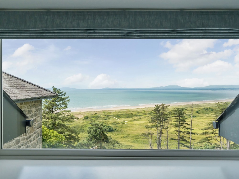 Valerian Lodge