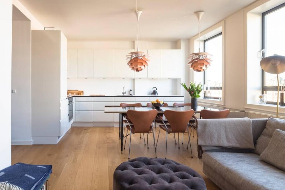 102m2 Scandinavian Design Prime Location Prof Cleaning