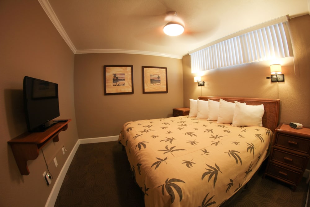 Kona Reef Resort view 2