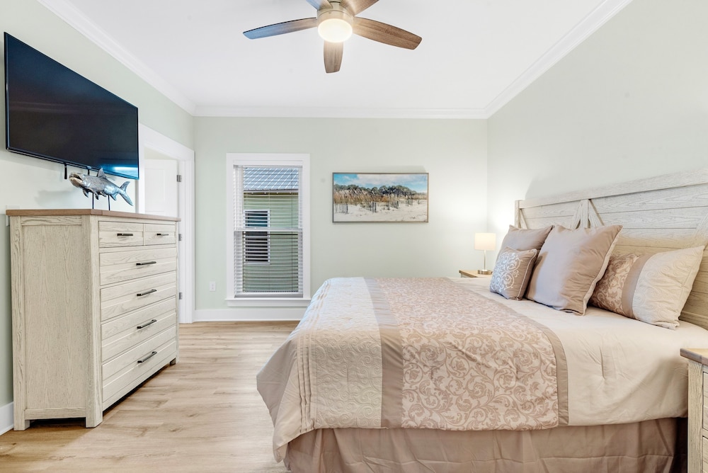 The Rookery III 7022 by RedAwning view 3