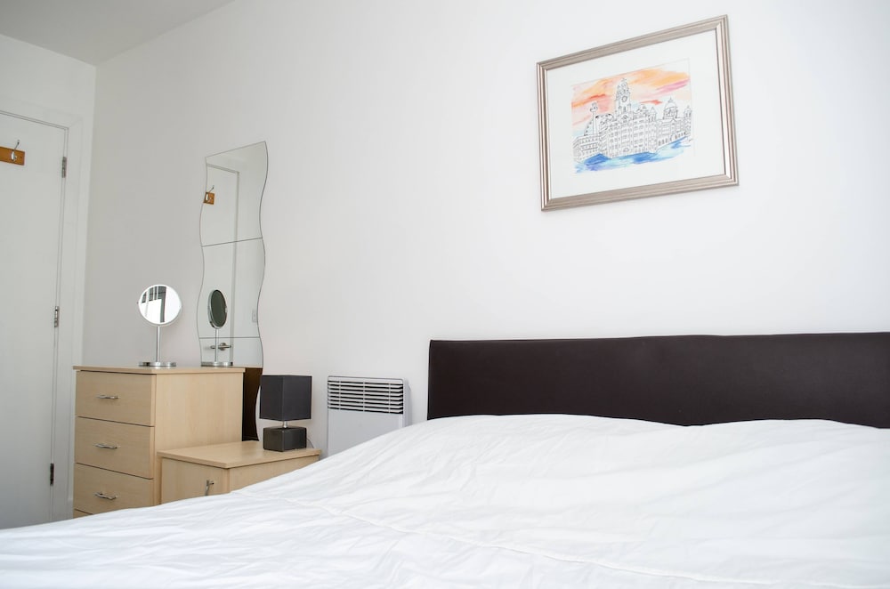 Henry Street - Apt 22 view 3