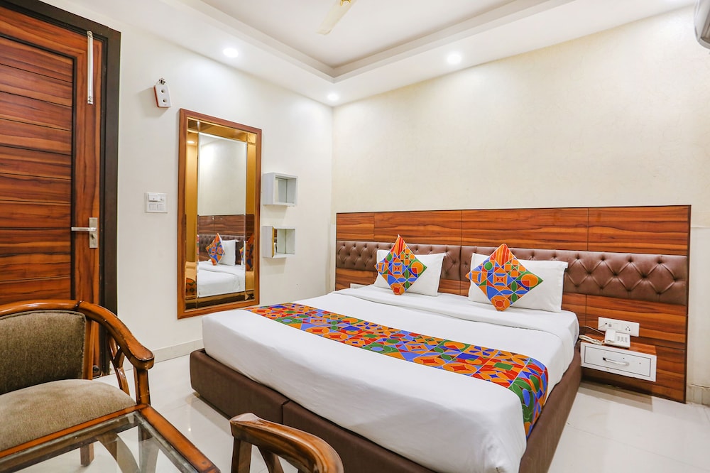 Fabhotel Gold Inn