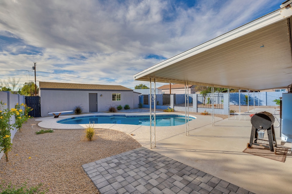 Centrally Located Oasis 1 Mi to Shadow Mountain!