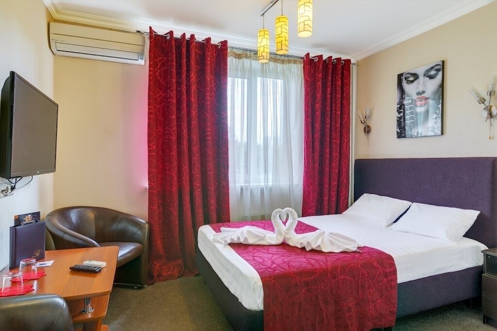 Hotel in Maryino