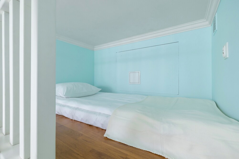 Cozy Apartment in the Center by Renters