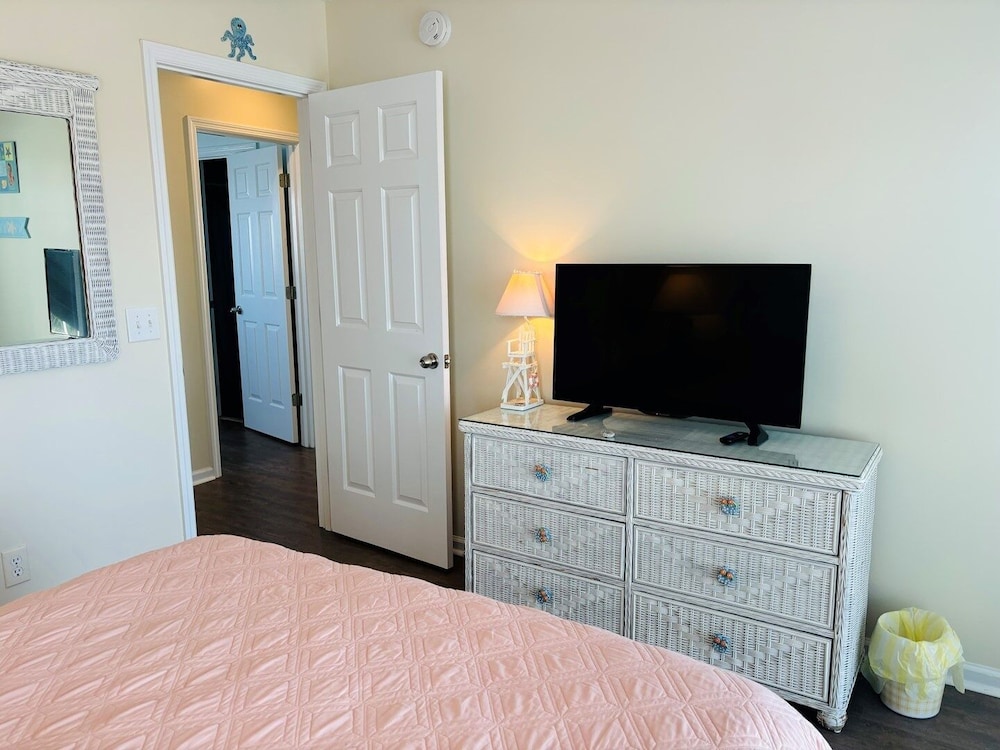 Seascape - 3 Br Home
