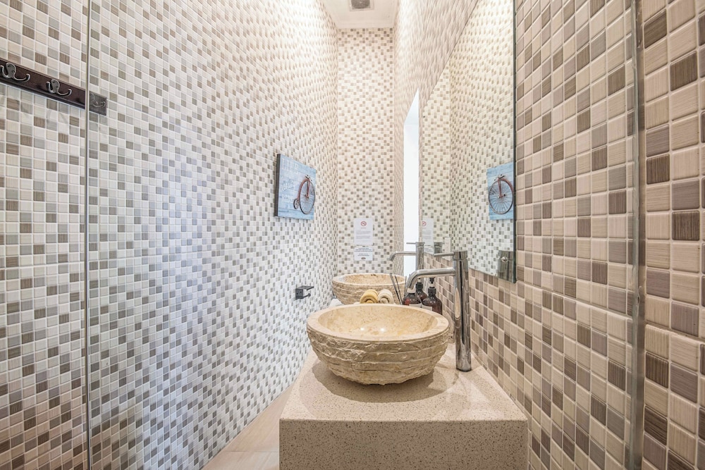 Elegant 3BR Oasis in the Heart of Seminyak