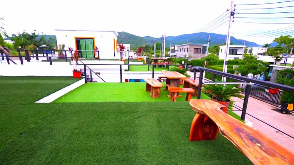 Panbuddee Pool Villa