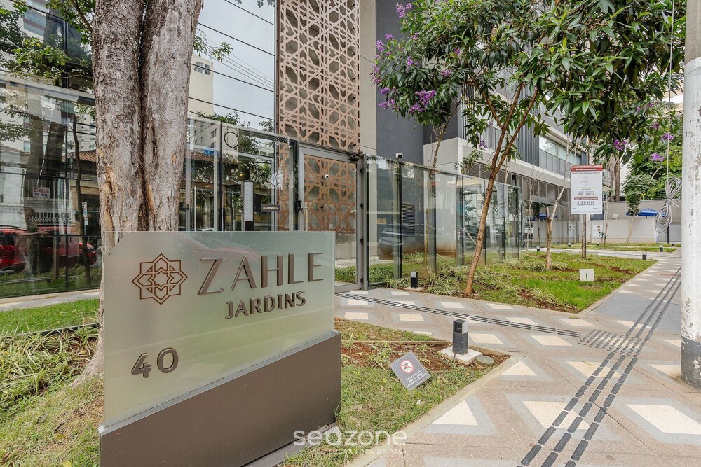Studio in Condominium With Pool in Paraiso Zah0811