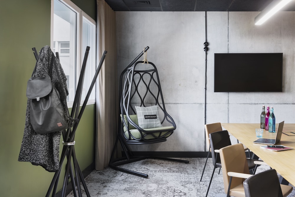 Amiens Vacations - ibis Styles Amiens Centre - Property Image 10