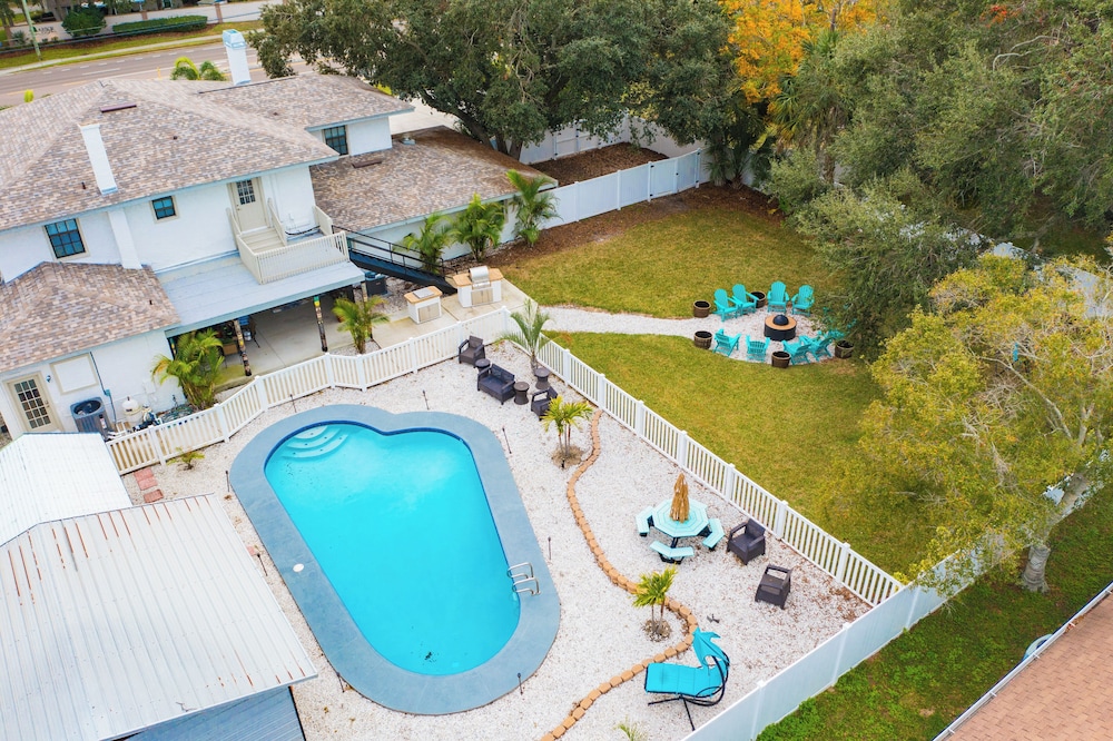 Villa Valentino Luxury 8BR Villa & Pool