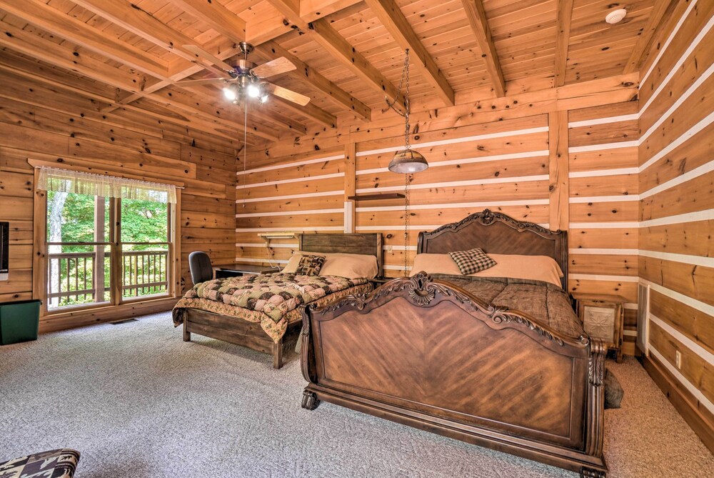 Custom Cabin w/ 12 Acres on Dale Hollow Lake! view 3