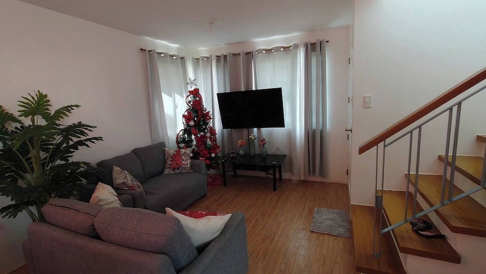 Avida 3-bedroom Vacation House With Pool