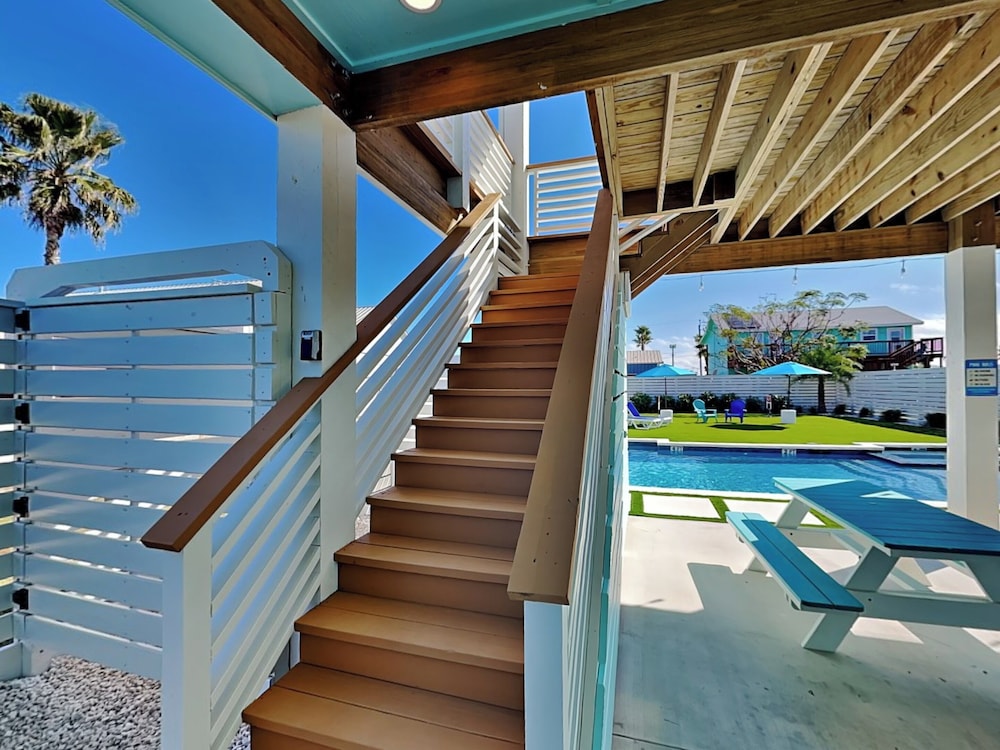 Glory Daze by Silver Sands Vacation Rentals