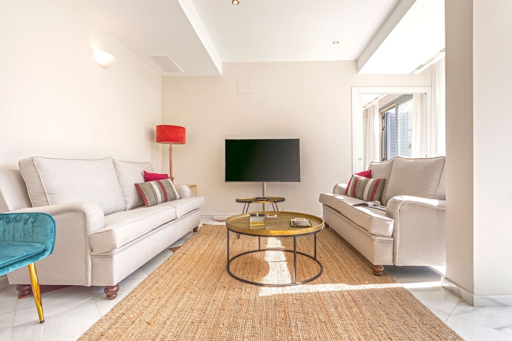 Amazing 4BD Duplex With Terrace in Santa Cruz Abades Terrace III
