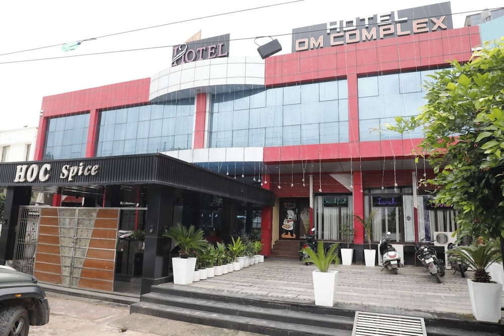 Hotel Om Complex