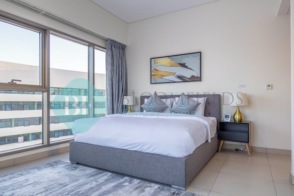 Bloomfields Iconic 2BR Wave Tower